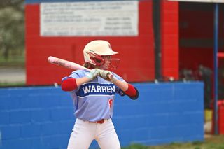 Lady Pioneers cage Bulldogs for third straight win