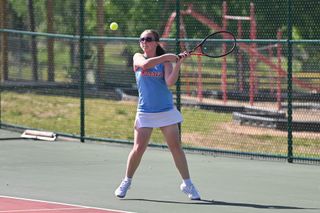 Lady Pioneer tennis advances to district title match