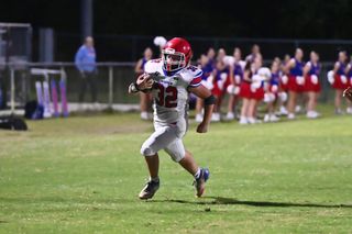 Yellow Jackets sting Pioneers, 38-20
