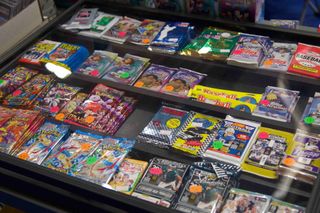 Card show returns to Charlie Dalton Gym