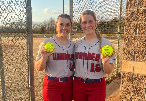 WCHS softball smashes Spring Hill