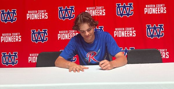 Snapp signs with Roane State