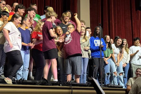 WCHS Choir hits its final notes together