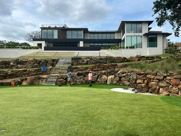 One Week. Hundreds of Arrests. One Act of Kindness You’ll Never Forget