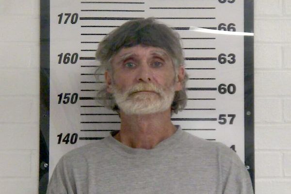 Scott jailed for firing at fiancé