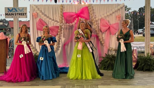 Graves crowned Teen Fairest