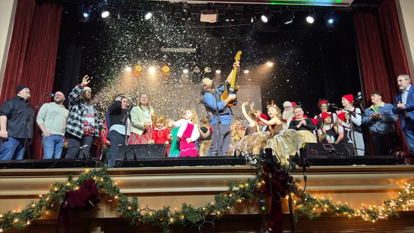 Let it show, let it show, let it show!