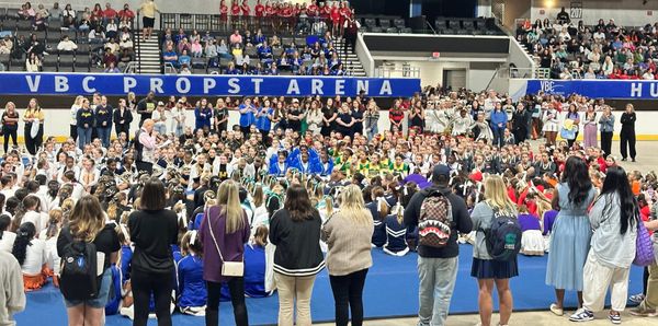 WCMS cheer team "Hits Zero"