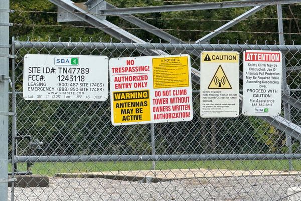 Would-be jumper talked down from tower