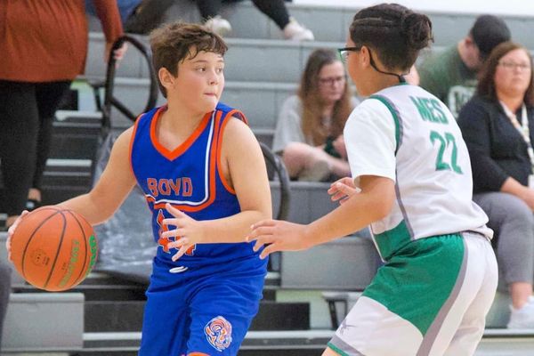 Broncos claim regular-season D1 title