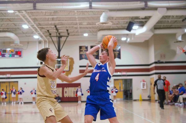 WCMS splits Tuesday night bout with East