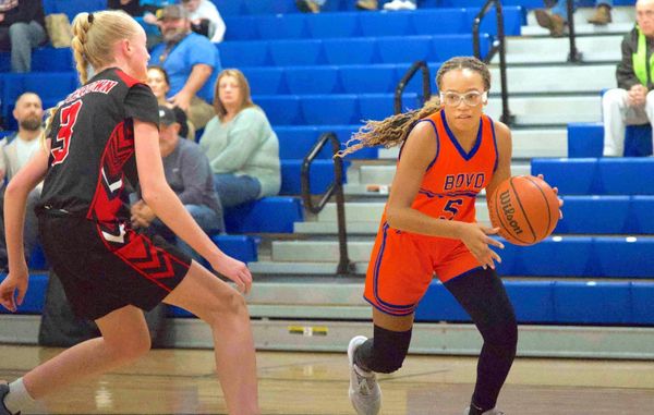 Lady Broncos, Lady Eagles earn victories