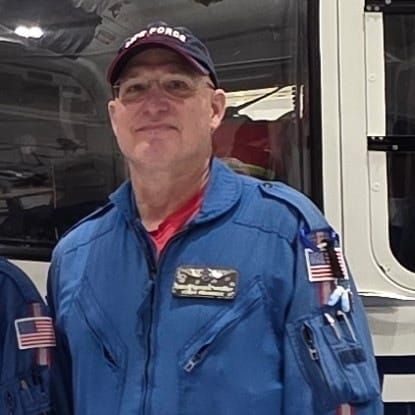 Erlanger celebrates as LIFE FORCE flight paramedic retires after 30 Years