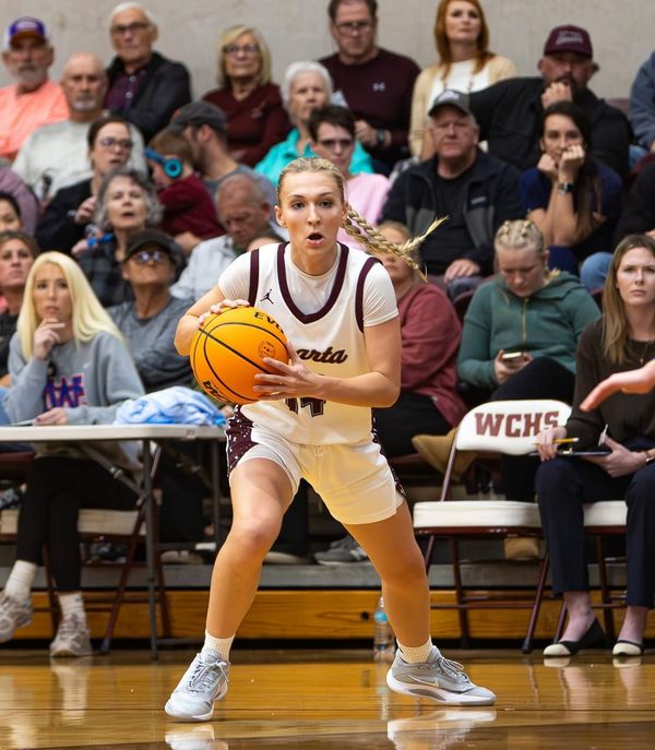 Warriorettes sweep Lady Owls on the season