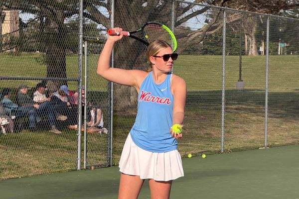 Lady Pioneer tennis stays perfect at Columbia
