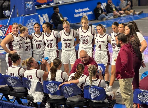 Warriorettes Are Final Four Bound