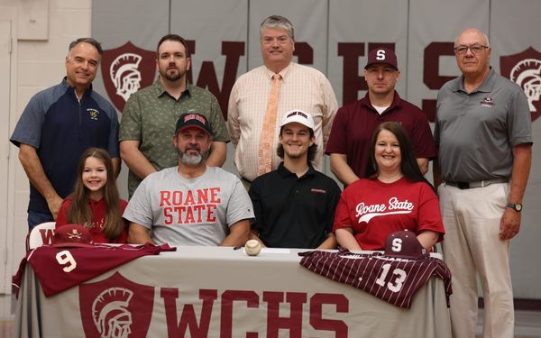 Will Thomas takes next step, signs with Roane State Raiders