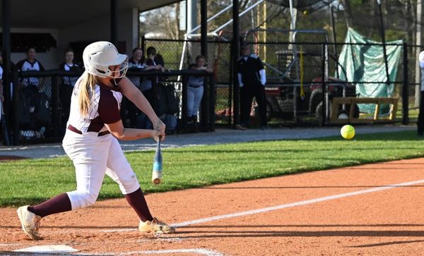 Walk-Off magic lifts Warriorettes to 2-1 win