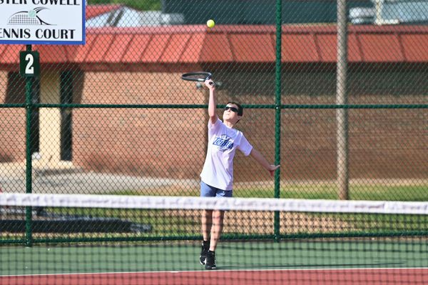 WCMS tennis splits Coffee