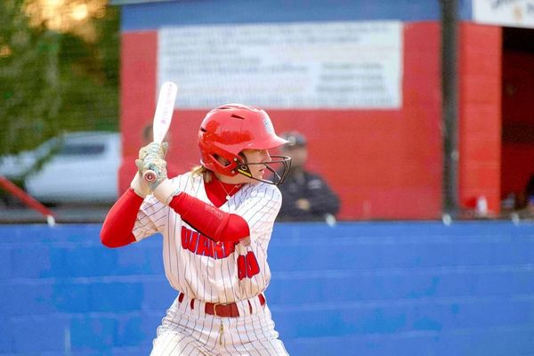 Lady Pioneers go 2-2 in weekend tourney