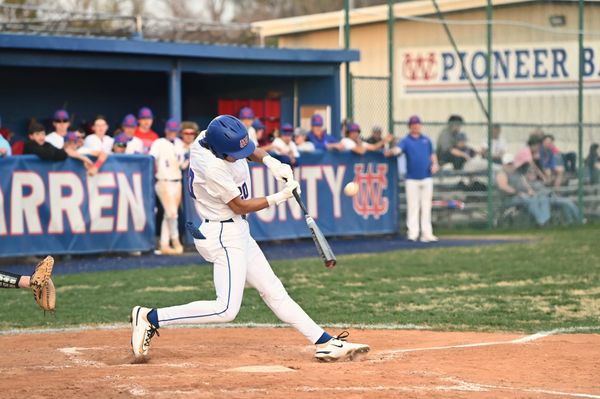 Pioneers swept by Raiders