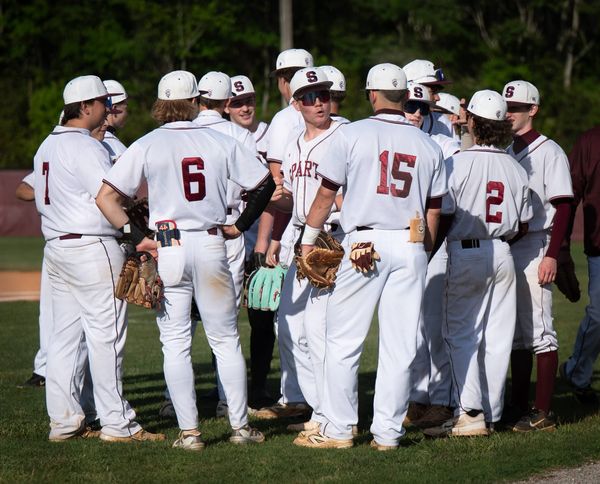 Warriors drop series opener to Livingston