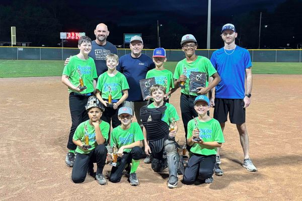Roscoe Brown brings heat in title rout