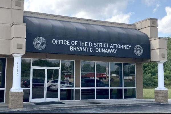 Ex-assistant DA pleads no contest in theft case