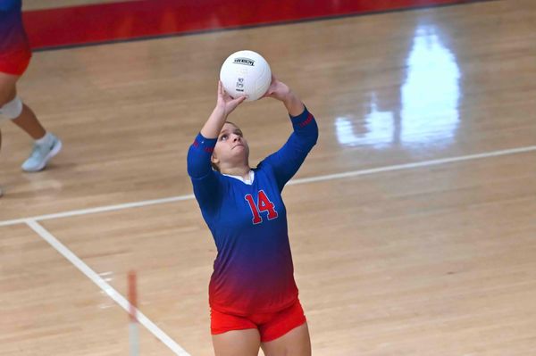 Lady Pioneers sweep Avery Trace, streak hits five