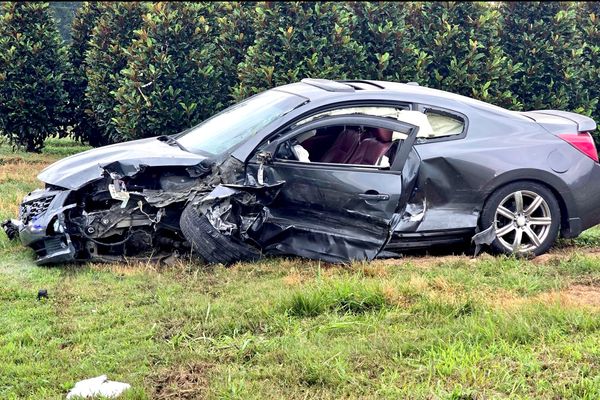 Both drivers hurt in early morning crash