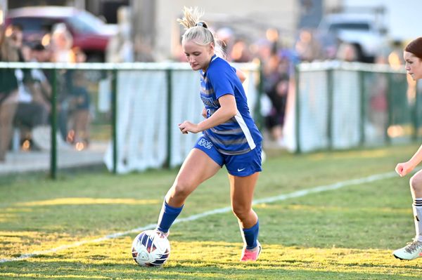 Lady Pioneers narrowly miss region final