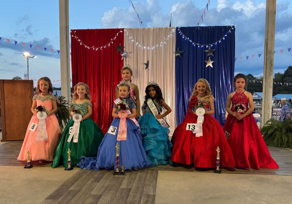 Curtis crowned Tiny Fairest