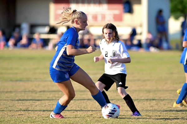Lady Pioneers handle Algood, earn title shot