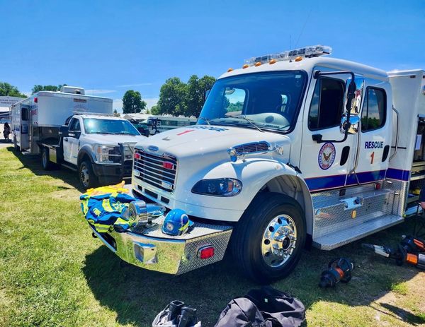 Three Rescued on Bee Rock