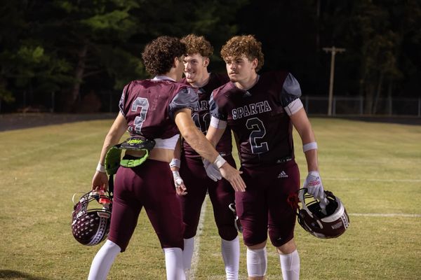 By the Numbers: Warriors make quick work of Warren County offense