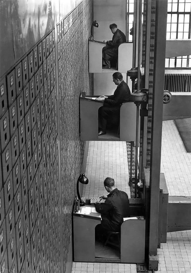 Getting to the Metaverse ⊗ Cities that aren’t surveillance states ⊗ This secretive company might end privacy ⊗ Rebirth of indie bookstores