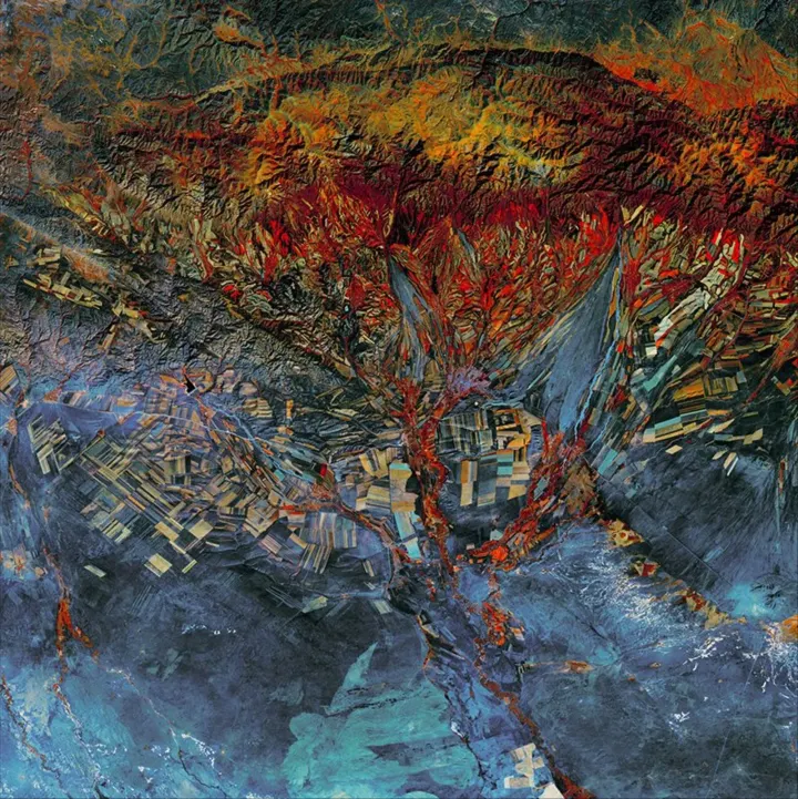 Beyond hyperanthropomorphism ⊗ Mars is irrelevant to us now ⊗ A Machine for Thinking