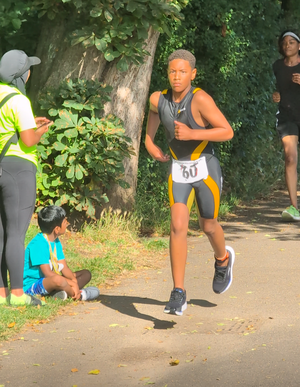 Windrush Aquathlon: Swim, run, survive
