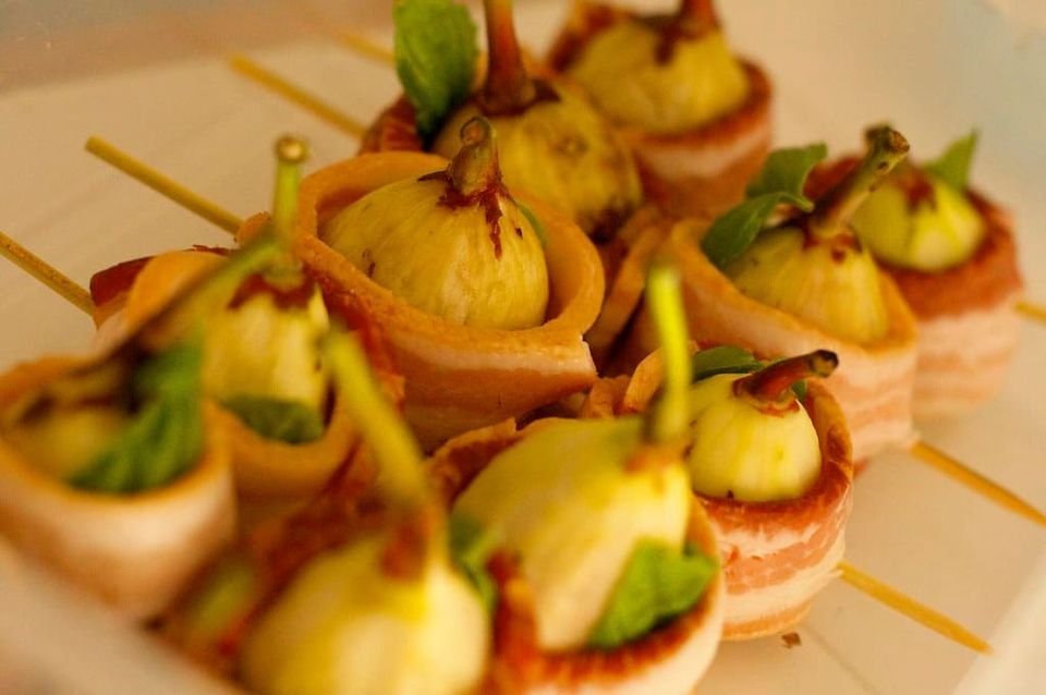Bacon wrapped figs