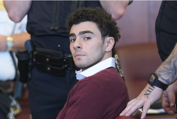 4 Explosive Police Misconduct Claims That Could Upend Luigi Mangione’s Murder Trial post image