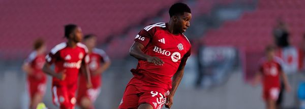 TFC 2 extends Damar Dixon's loan until end of the season