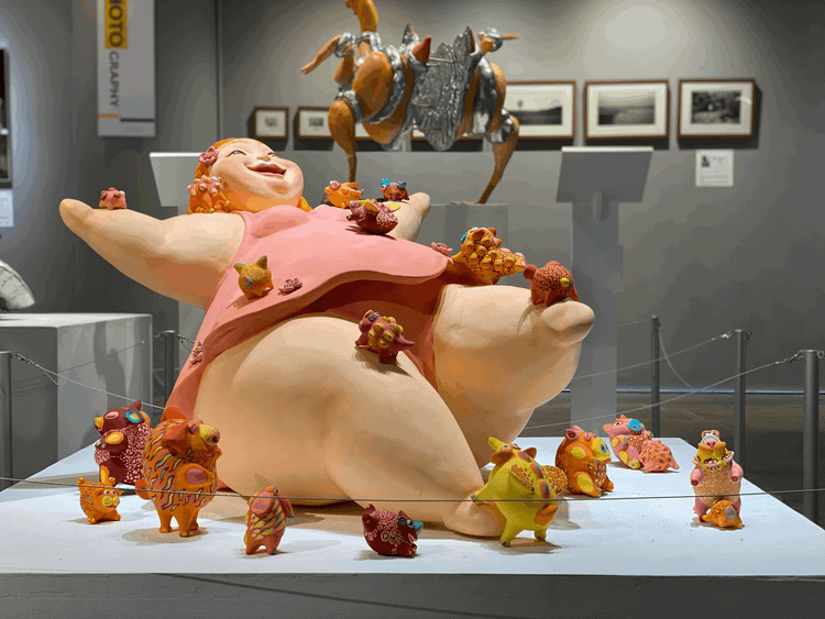 Young Thai Artist Award 2022