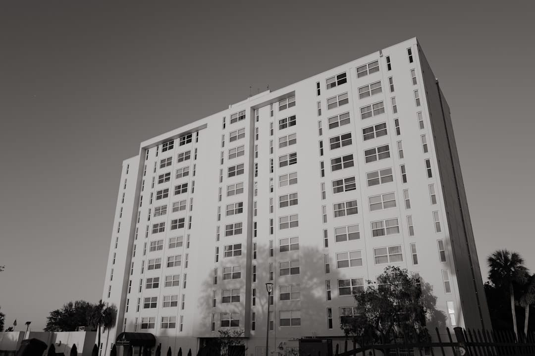 Orange County residential apartment buildings near Orlando