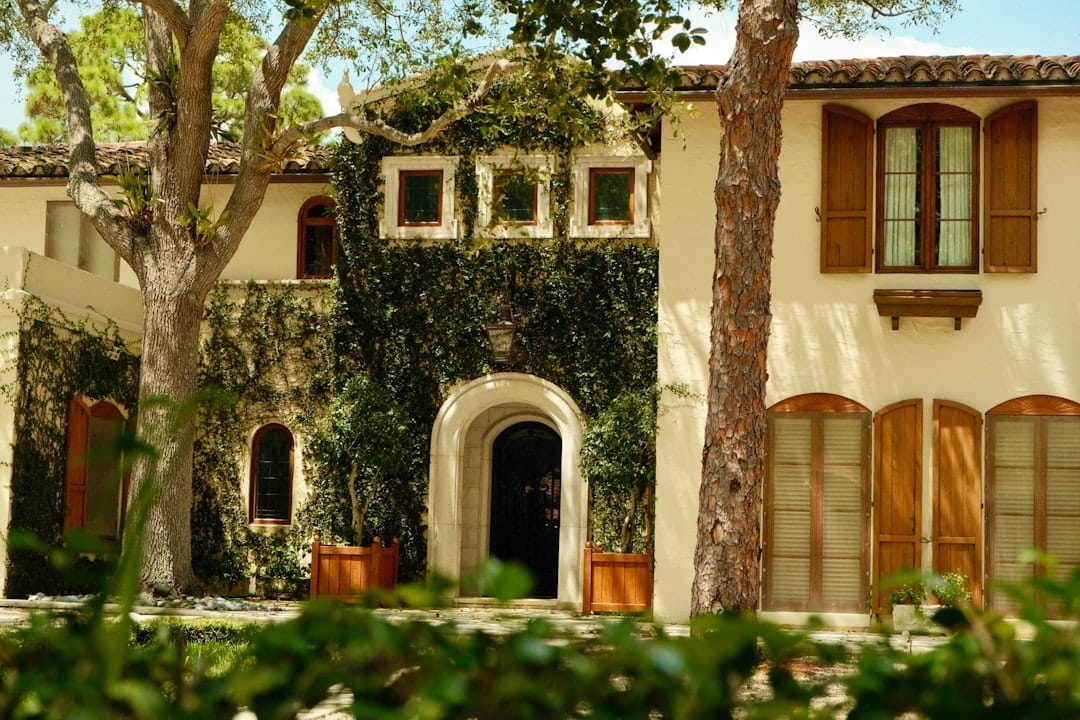 Older single-family Florida home exterior, the kind of aging stock common in Seffner