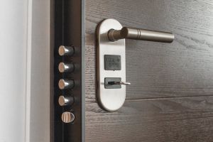 Tenant Won't Let Me In for Repairs: Florida Right of Entry Rules