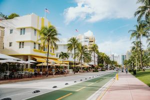Florida Apartments Are Giving Away Free Months — Single-Family Rentals Aren't
