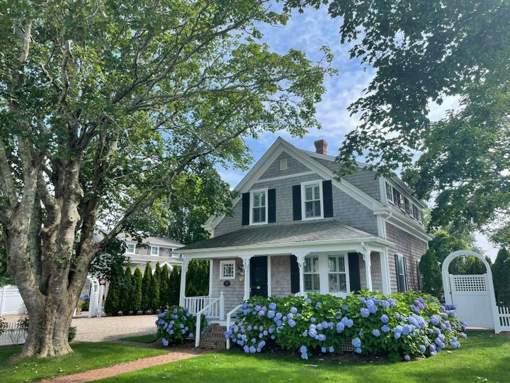 How Much Does It Cost to Become a Landlord in Florida?
