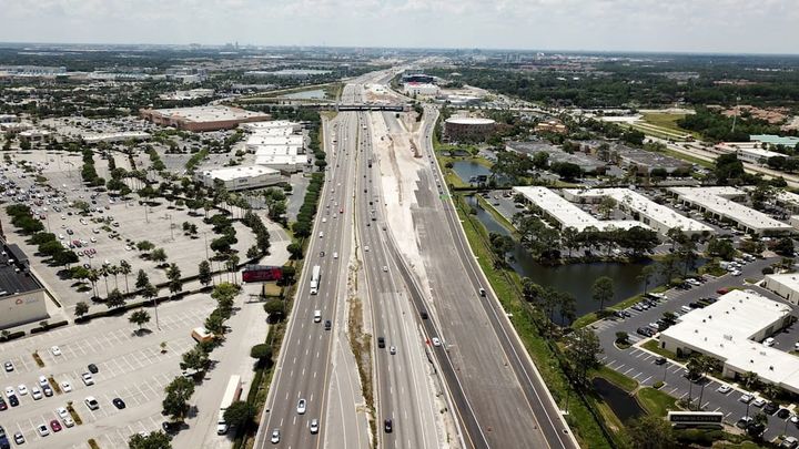 Aerial view of an Orlando, Florida residential corridor
