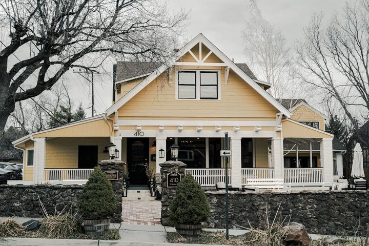 Hyde Park Tampa Rental Investment: The Historic District Premium