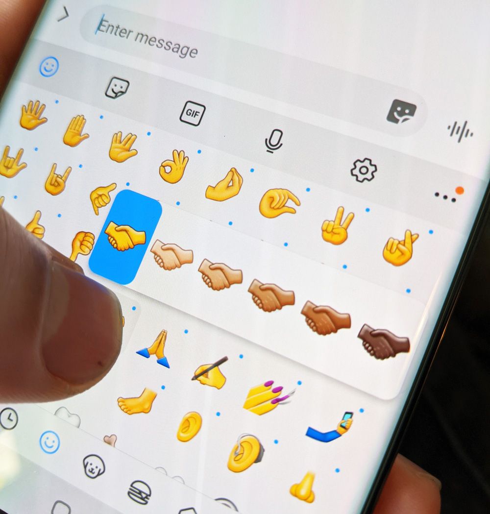 Emojipedia-Samsung-One-UI-2_5-Pictures-Handshake